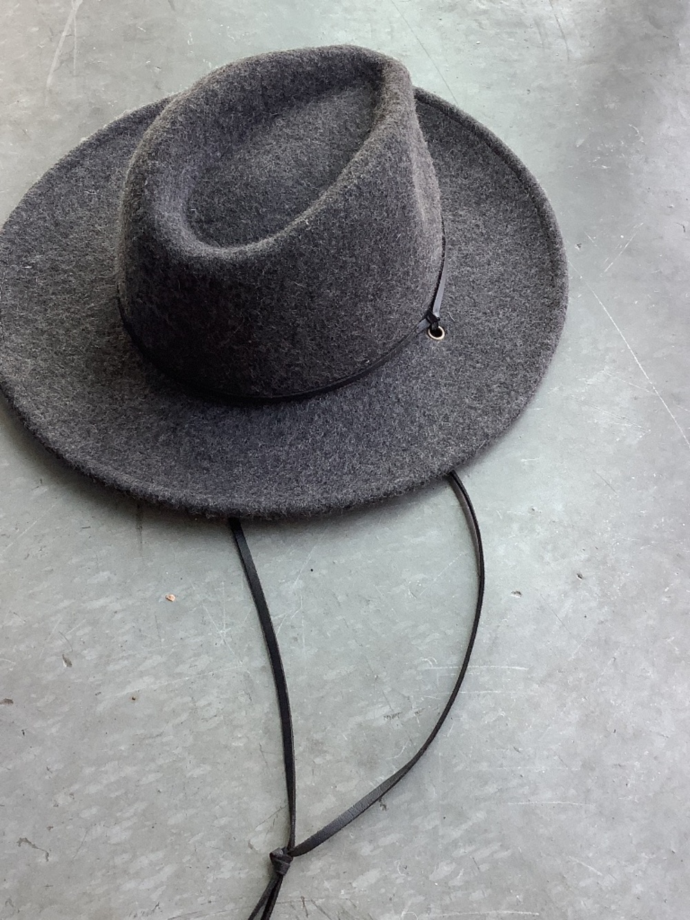 Goodfellow & Co. Charcoal Grey 100% Wool Fedora M/L with Dark Brown Wind Cord